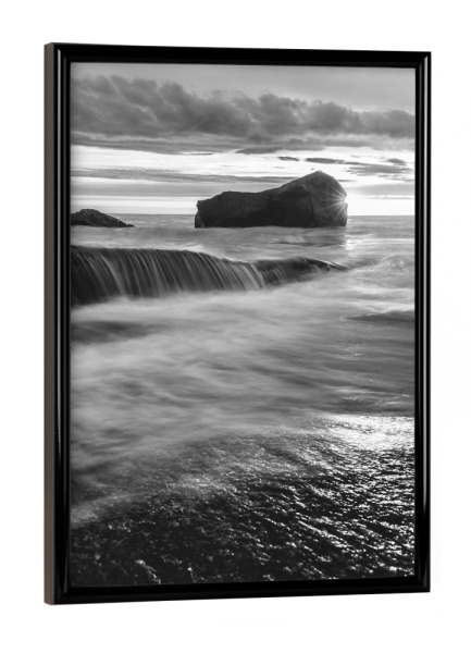 Poster mit schwarzem Rahmen "Midnight's Sun B&W" artboxONE - Natur,Schwarzweiß - Lofoten,Norwegen,Mitternachtssonne
