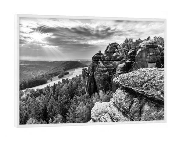 Poster mit weißem Rahmen "Aussicht im Abendlicht" artboxONE - Natur,Reise,Schwarzweiß