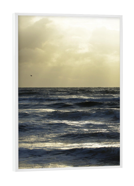 Poster mit weißem Rahmen "Skagerrak" artboxONE - Natur,Reise - Wellen,Meer,Brandung,Wolken,Strand,Wetter,Sonne,Sky,Naturgewalt