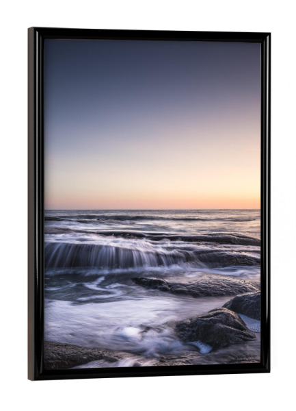 Poster mit schwarzem Rahmen "Meeresküste" artboxONE - Natur,Reise / Strand und Meer - Lofoten,Norwegen,Küste,Meer,Wasser