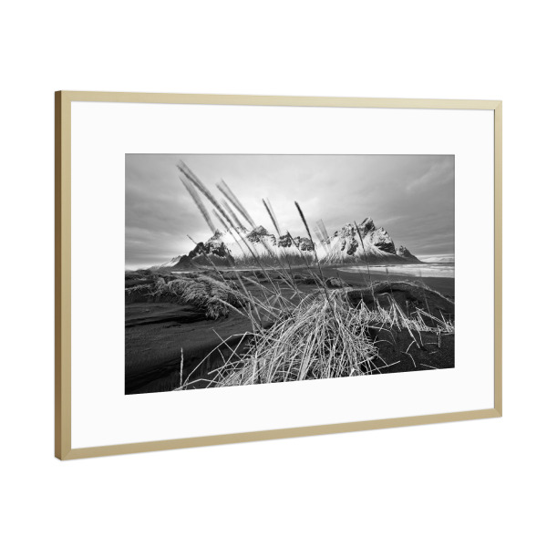 Poster mit Rahmen Gold "Schwarze Sanddünen" artboxONE - Natur,Reise,Schwarzweiß,Reise / Strand und Meer,Reise / Länder