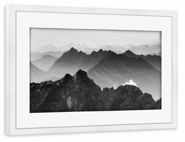 Poster mit Rahmen weiß "Alpengipfel" artboxONE - Natur,Reise,Schwarzweiß