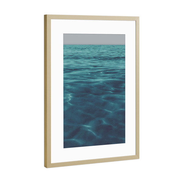 Poster mit Rahmen Gold "Deep Blue Ocean View" artboxONE - Natur,Reise - Ocean,Blue,Beach,Travel