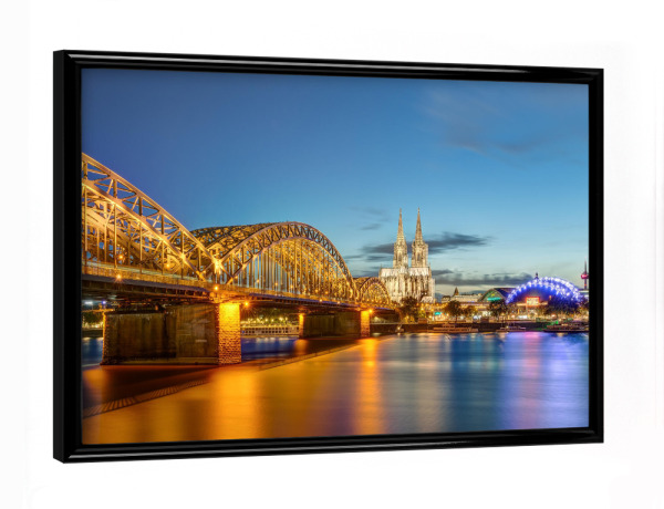 Poster mit schwarzem Rahmen "Kölner Skyline" artboxONE - Städte / Köln