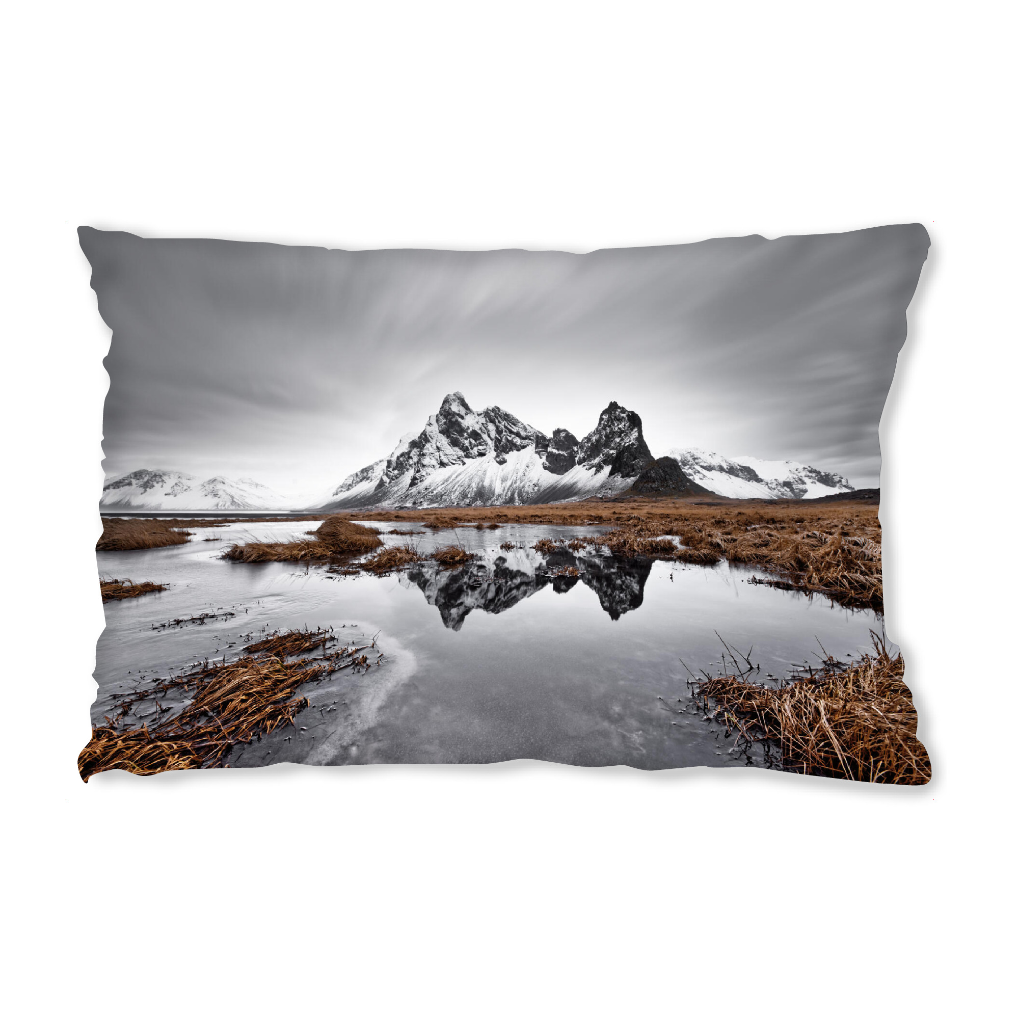 Design-Kissen "Bergkette mit Spiegelung" artboxONE - Natur,Reise / Länder