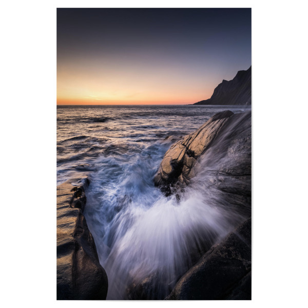 Poster 30x20 cm "Atlantic wave" artboxONE - Natur - Lofoten,Norwegen,Welle,Meer,Wasser,Berge,Sonne