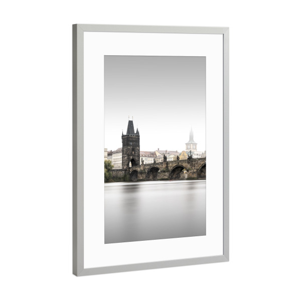 Poster mit Rahmen Silber "Karlsbrücke Tschechien Prag" artboxONE - Städte,Reise,Schwarzweiß,Architektur,Städte / Prag