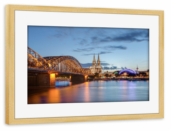 Poster mit Rahmen kiefer "Abend in Köln" artboxONE - Städte,Städte / Köln,Architektur