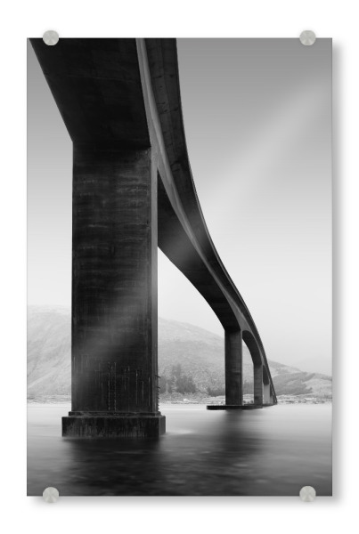 Acrylglasbild "Gimsøystraumen Lofoten" artboxONE - Städte,Schwarzweiß,Architektur - Lofoten,Norwegen,Skandinavien,Brücke,Architecture,Berge