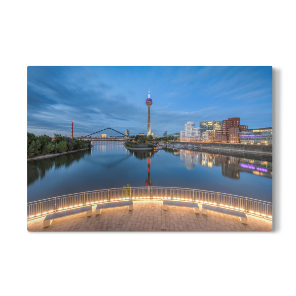 Galerie-Print "Düsseldorf Medienhafen am Abend" 30x20 cm artboxONE