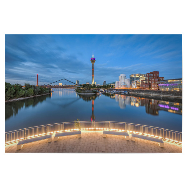 Poster 30x20 cm "Düsseldorf Medienhafen am Abend" artboxONE - Städte,Städte / Düsseldorf