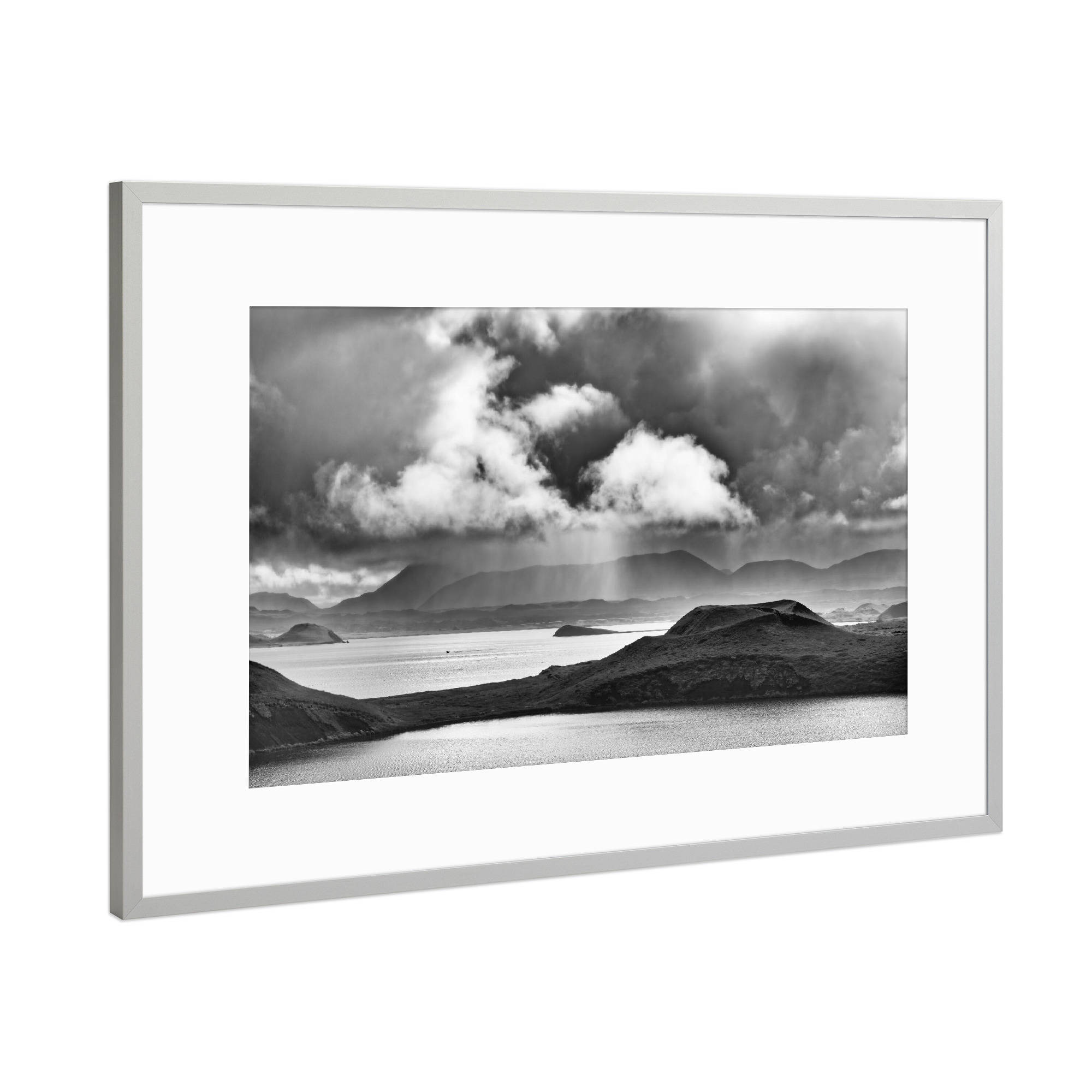 Poster mit Rahmen Silber "Island - Sonne und Regen am See" artboxONE - Natur,Schwarzweiß,Reise / Länder