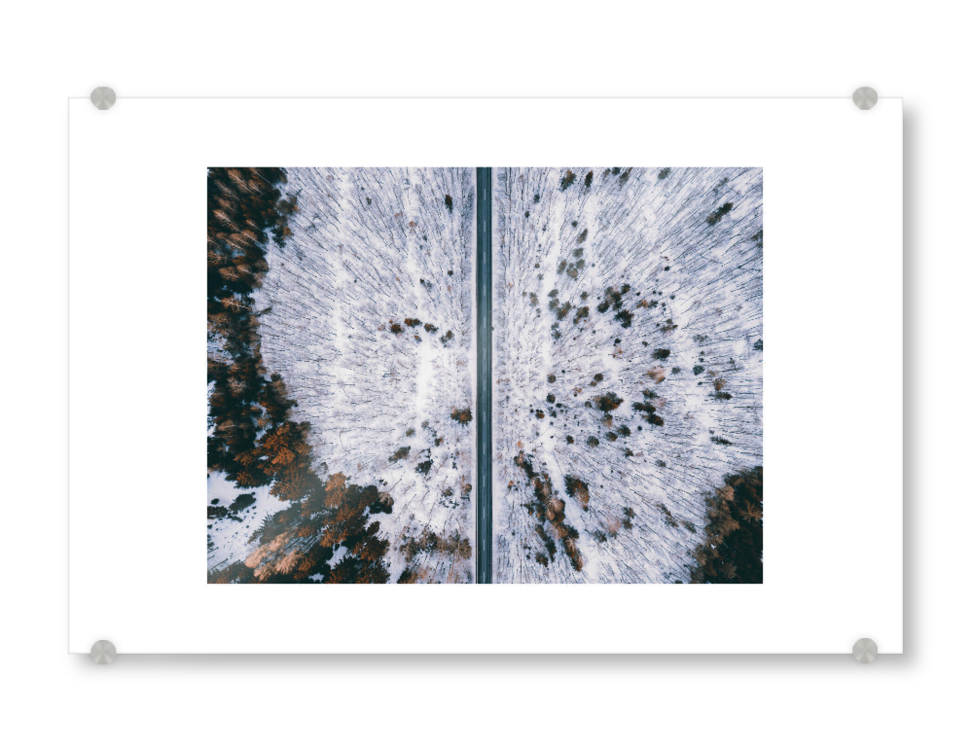 Acrylglasbild "Forest Road" artboxONE - Natur - Drone,Drone photography,Aerial,Luftaufnahme,Topdown,Road,Strasse,Winter,Schnee,Wald,Dji,Mavic,Pro