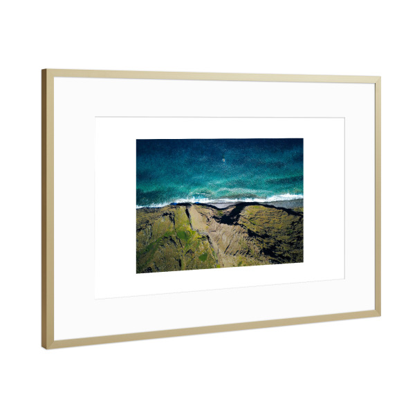 Poster mit Rahmen Gold "Blue water" artboxONE - Natur,Reise,Reise / Strand und Meer