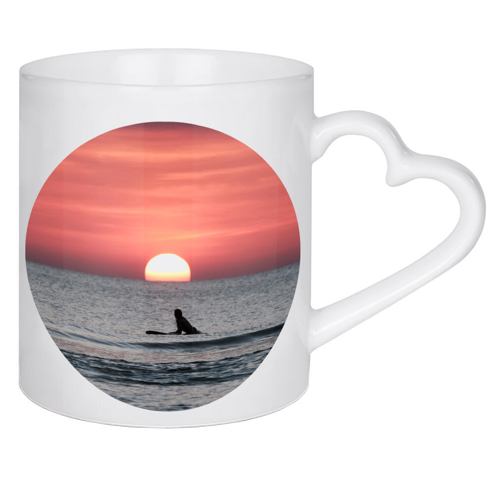 Herztasse "Surfen am Strand" artboxONE - Natur,Reise,Film,Reise / Strand und Meer,Sport - Surfen,Strand,Sonnenuntergang,Himmel,Vanillehimmel