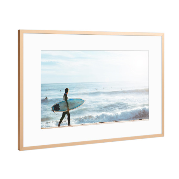 Poster mit Rahmen Kupfer "Pray For Surf" artboxONE - Reise / Strand und Meer,Sport / Sommerspiele,Städte / Los Angeles,Männer