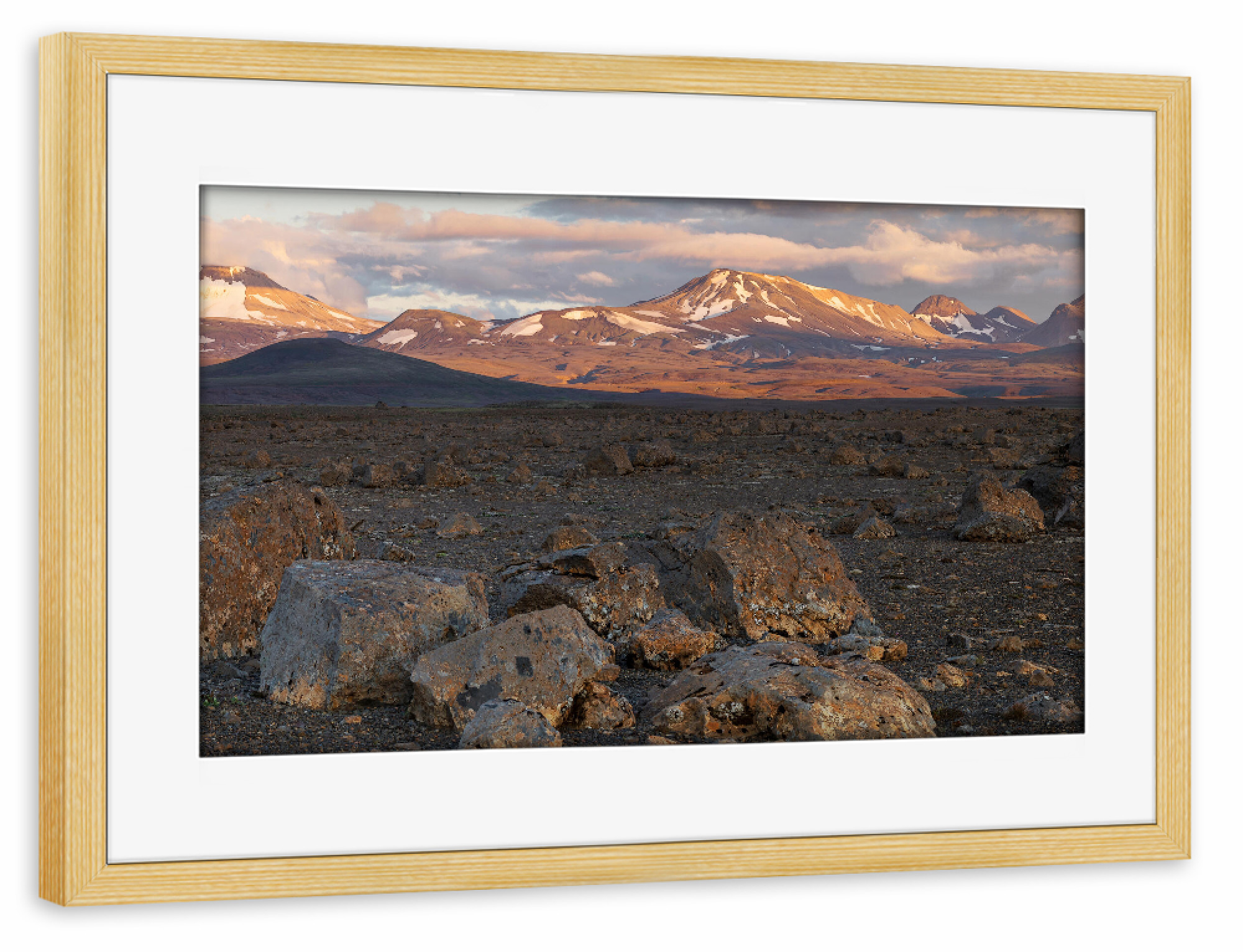 Poster mit Rahmen kiefer "Island - Bergkette im Abendlicht" artboxONE - Natur,Reise,Reise / Länder
