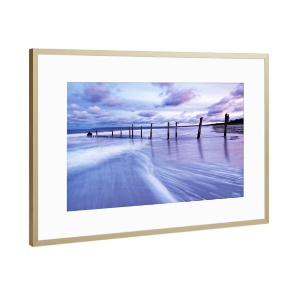 Poster mit Rahmen Gold "Ostseestrand im Abendlicht" artboxONE - Natur,Reise / Strand und Meer