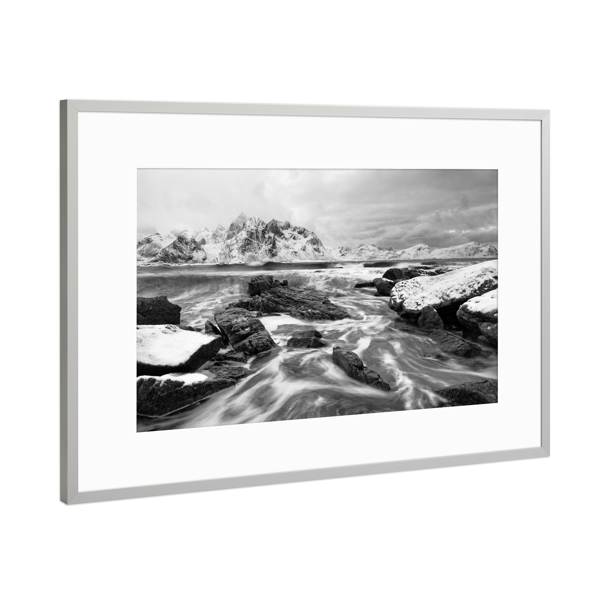 Poster mit Rahmen Silber "Winterlandschaft mit Brandung" artboxONE - Natur,Schwarzweiß,Reise / Strand und Meer,Reise / Länder