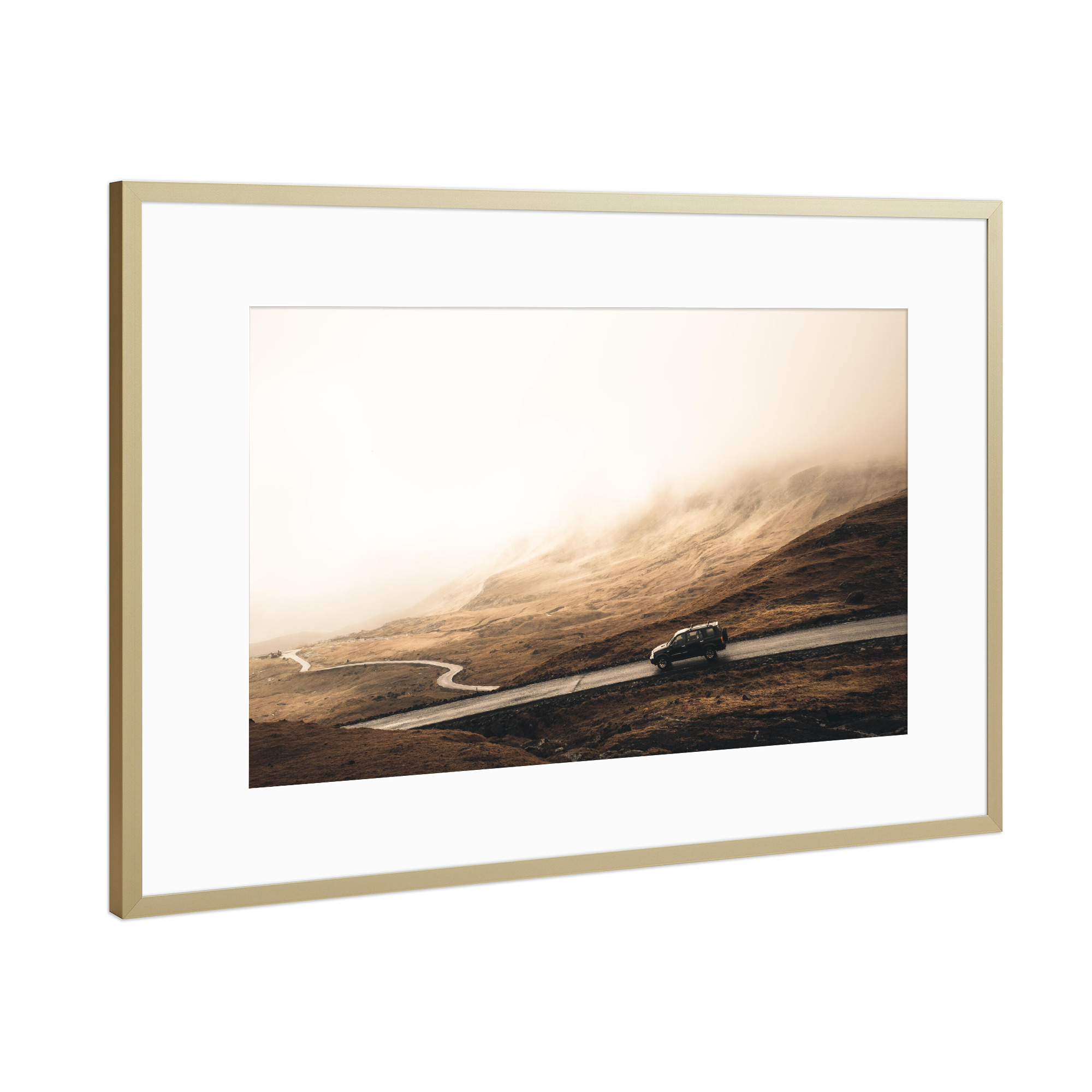 Poster mit Rahmen Gold "Driving through Faroe Islands" artboxONE - Natur,Reise,Reise / Länder