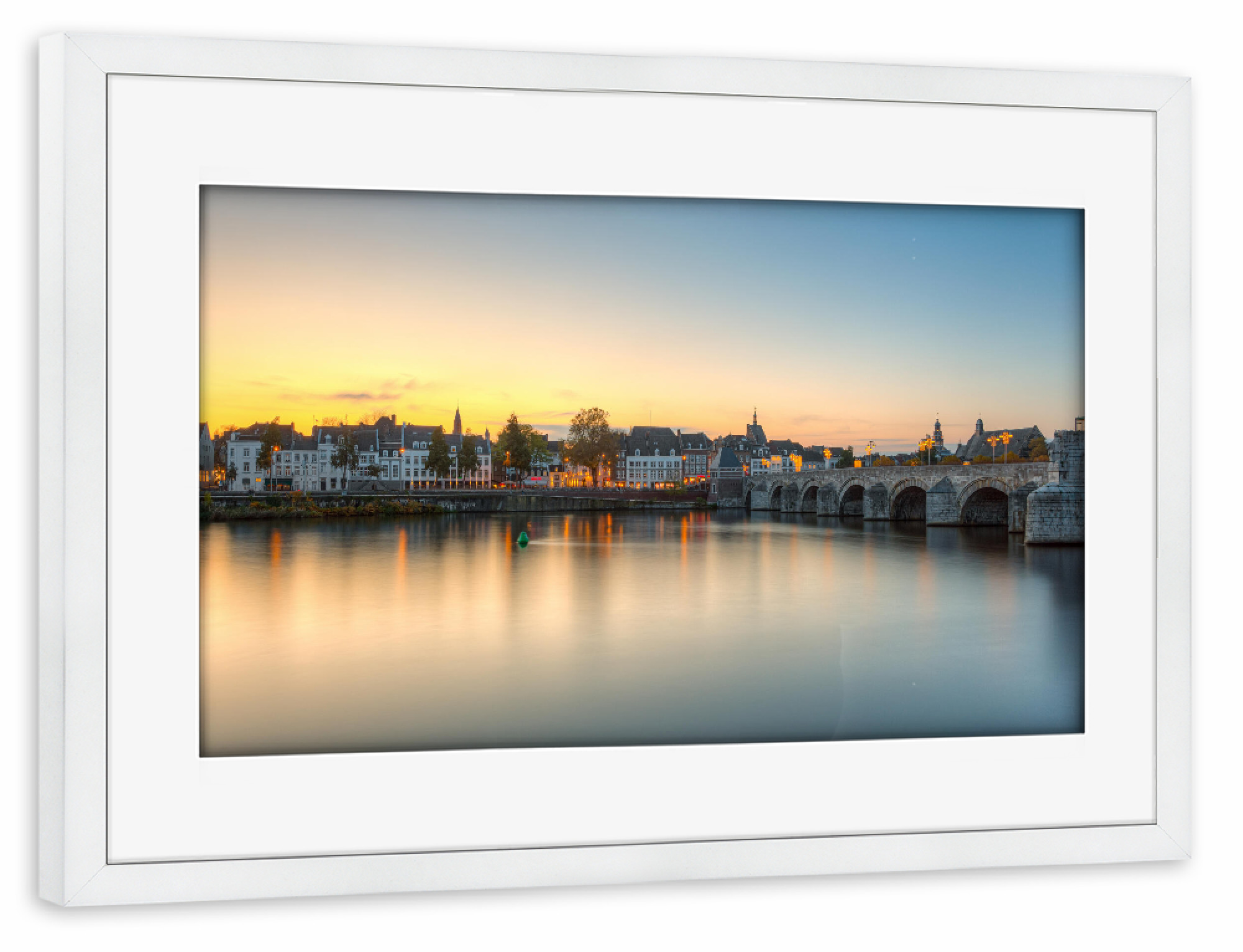 Poster mit Rahmen weiß "Maastricht am Abend" artboxONE - Städte,Reise,Reise / Länder