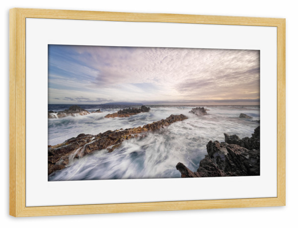 Poster mit Rahmen kiefer "Wilde Azorenküste im Abendlicht" artboxONE - Natur,Reise,Reise / Strand und Meer