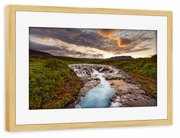 Poster mit Rahmen kiefer "Wasserfall nach Sonnenuntergang" artboxONE - Natur,Reise,Reise / Länder