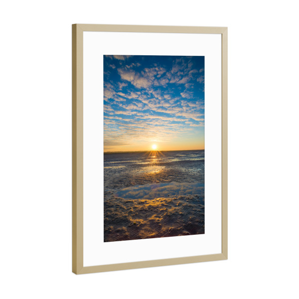 Poster mit Rahmen Gold "Sonnenaufgang am Watt" artboxONE - Natur,Reise / Strand und Meer,Reise / Länder