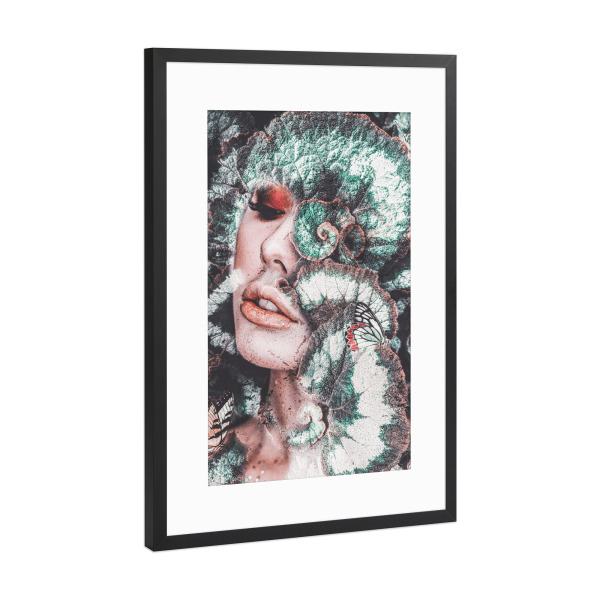 Poster mit Rahmen Schwarz (Metallic) "Woman in nature" artboxONE - Natur,Floral,Menschen