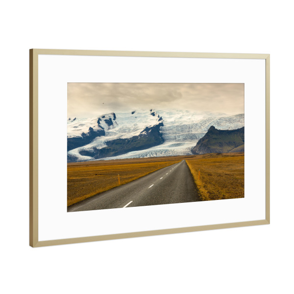 Poster mit Rahmen Gold "Vatnajökull Ahead" artboxONE - Natur,Reise