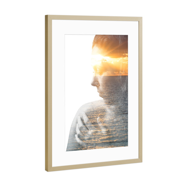 Poster mit Rahmen Gold "Light Girl" artboxONE - Menschen