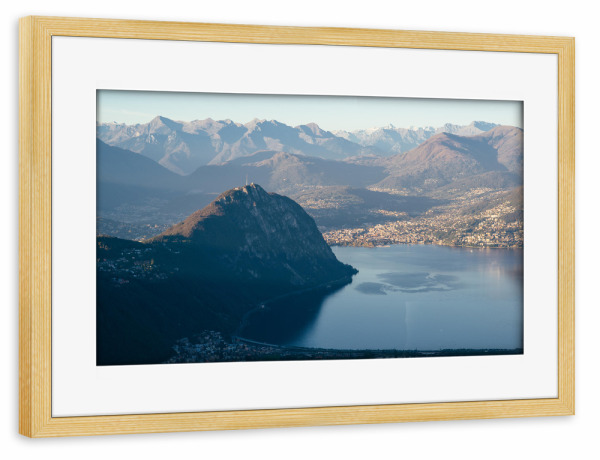 Poster mit Rahmen kiefer "Monte San Salvatore" artboxONE - Natur,Reise,Reise / Länder