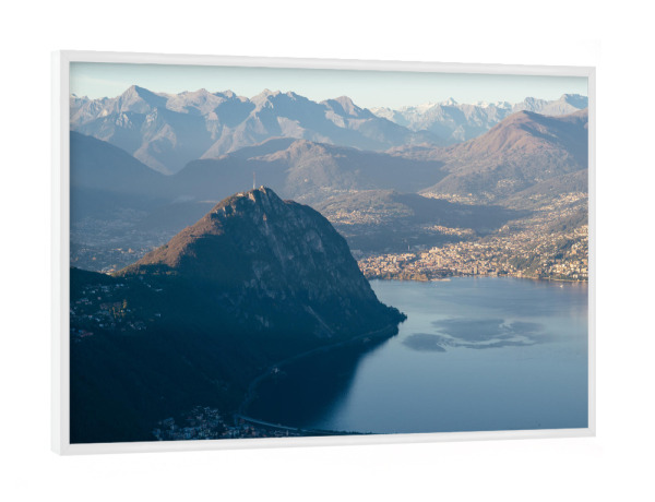 Poster mit weißem Rahmen "Monte San Salvatore" artboxONE - Natur,Reise,Reise / Länder