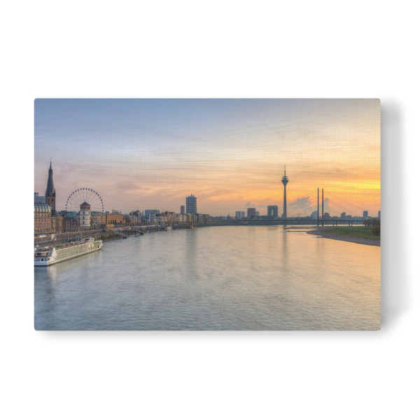 Leinwandbild "Die Skyline von Düsseldorf" artboxONE - Städte,Reise,Städte / Düsseldorf