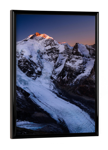 Poster mit schwarzem Rahmen "Piz Bernina sunrise Morteratsch" artboxONE - Natur