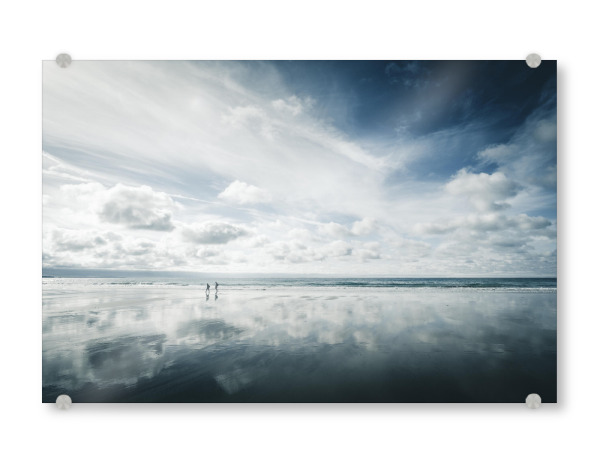 Acrylglasbild "Walking on the beach" artboxONE - Natur,Reise,Reise / Strand und Meer,Reise / Länder
