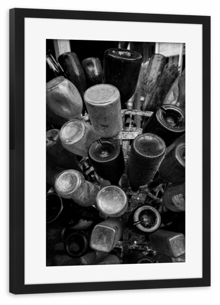 Poster mit Rahmen schwarz "Glass bottles" artboxONE - Reise,Essen & Trinken