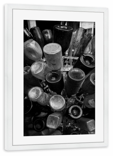Poster mit Rahmen weiß "Glass bottles" artboxONE - Reise,Essen & Trinken