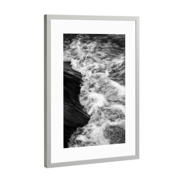 Poster mit Rahmen Silber "Wasser in Detailansicht" artboxONE - Natur,Schwarzweiß,Reise / Strand und Meer