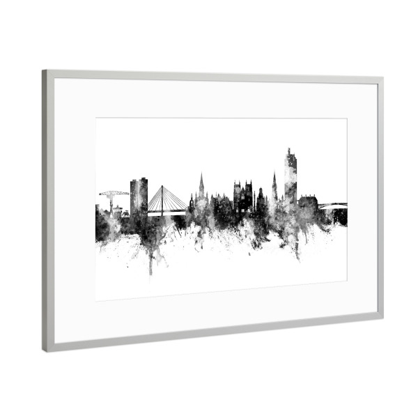 Poster mit Rahmen Silber "Nantes France Skyline Black" artboxONE - Städte