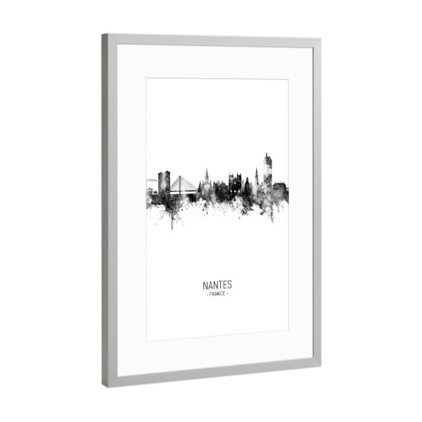 Poster mit Rahmen Silber "Nantes France Skyline BW" artboxONE - Städte