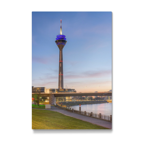 Galerie-Print "Rheinturm in Düsseldorf" 30x20 cm artboxONE