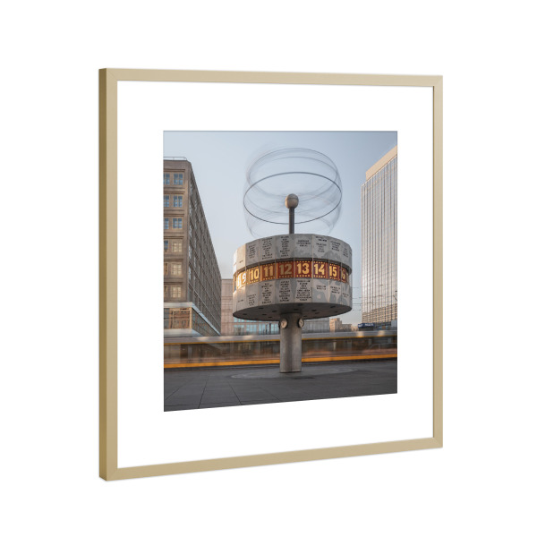 Poster mit Rahmen Gold "Weltzeituhr Berlin" artboxONE - Städte / Berlin,Reise,Architektur