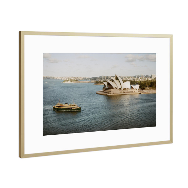 Poster mit Rahmen Gold "Sydney Boat" artboxONE - Städte,Reise,Architektur,Städte / Sydney