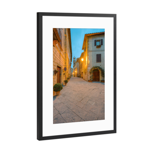 Poster mit Rahmen Schwarz (Metallic) "Morgens in Pienza in der Toskana" artboxONE - Städte,Reise,Reise / Länder