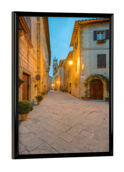 Poster mit schwarzem Rahmen "Morgens in Pienza in der Toskana" artboxONE - Städte,Reise,Reise / Länder