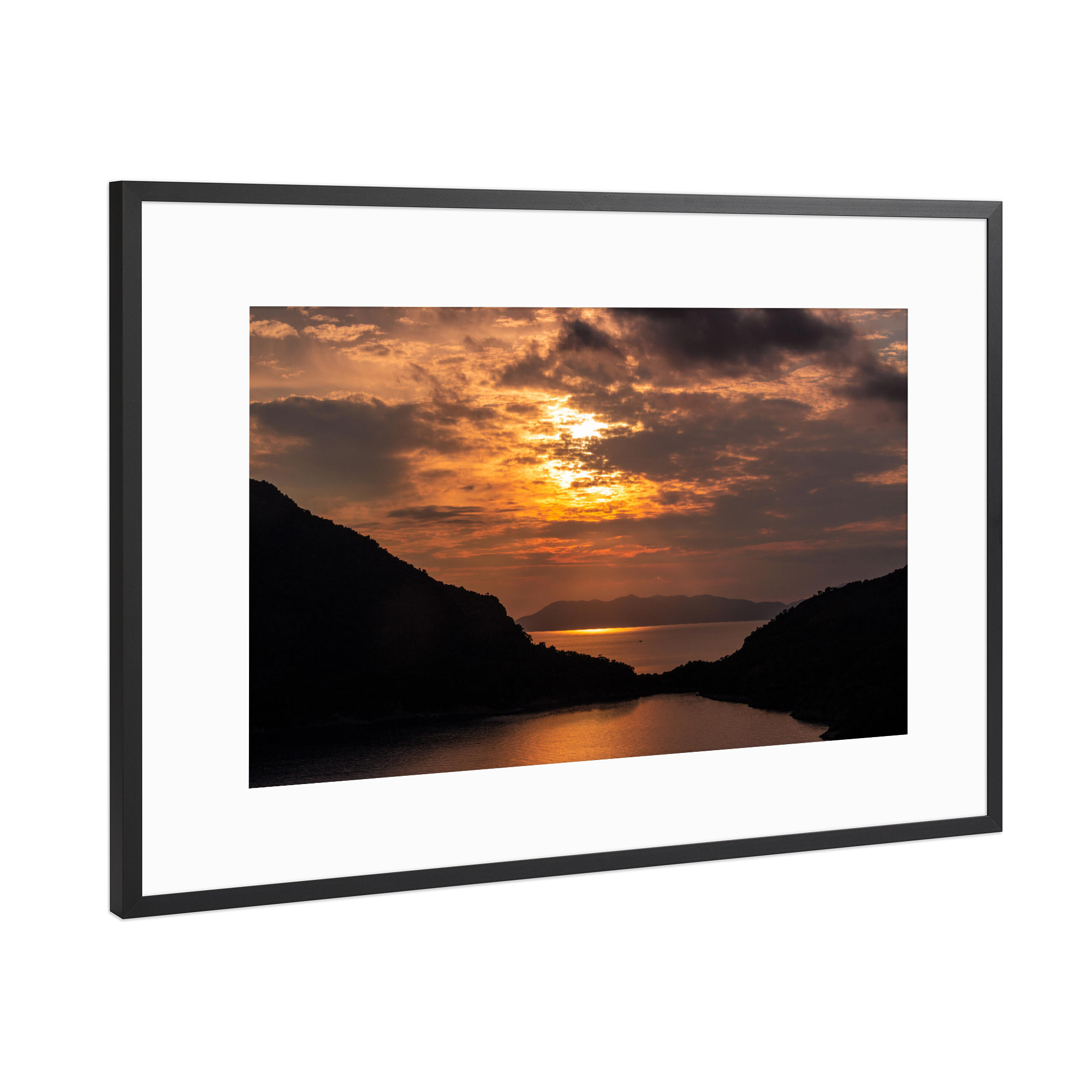 Poster mit Rahmen Schwarz (Metallic) "Sonnenuntergang Mittelmeer" artboxONE - Natur,Reise / Strand und Meer