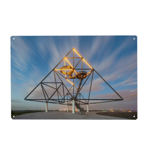 Tetraeder Bottrop am Abend