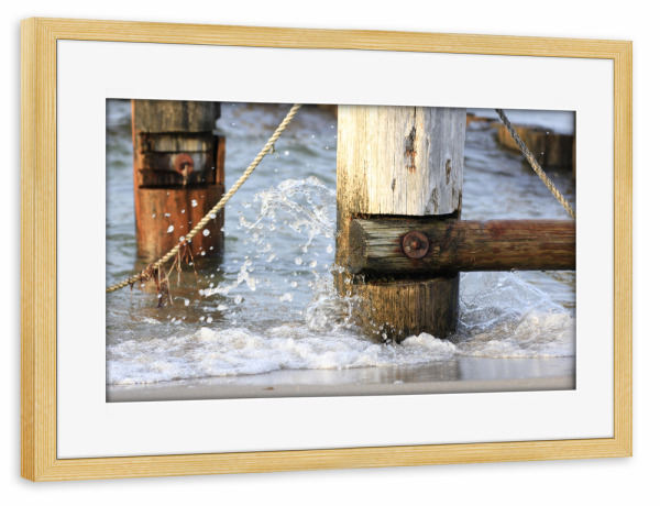 Poster mit Rahmen kiefer "Wellenbrecher" artboxONE - Natur,Reise / Strand und Meer