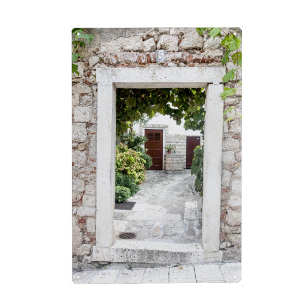 Holzbild "Tür zum Hof" artboxONE - Natur,Architektur - Mauer,Tür,Architektur,Architecture,Gebäude,Buildings,Wand,Natur,Nature